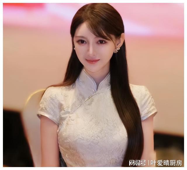 10位明星妻子哪位明星的老婆最漂亮龙8国际唯一网站娱乐圈颜值最高的(图32)